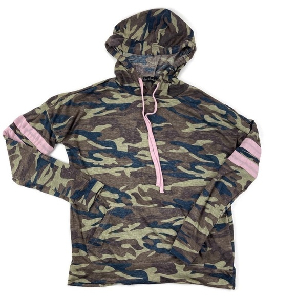 Derek Heart Tops - Derek Heart Womens Hoodie Green Camo Medium